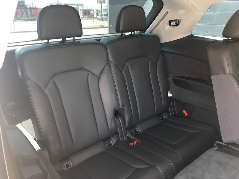 アウディ Q7 中古車