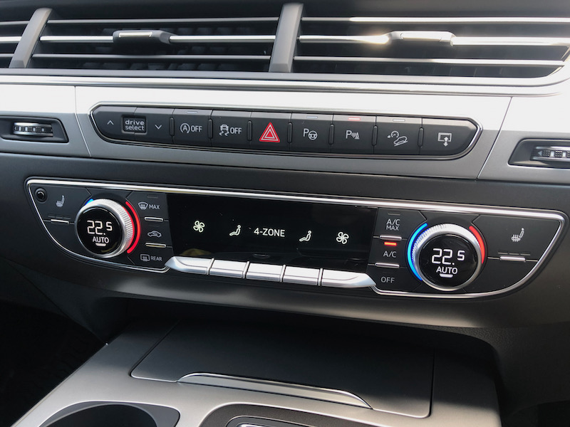 アウディ Q7 中古車