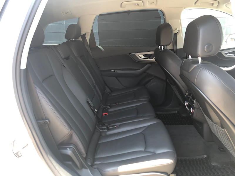 アウディ Q7 中古車