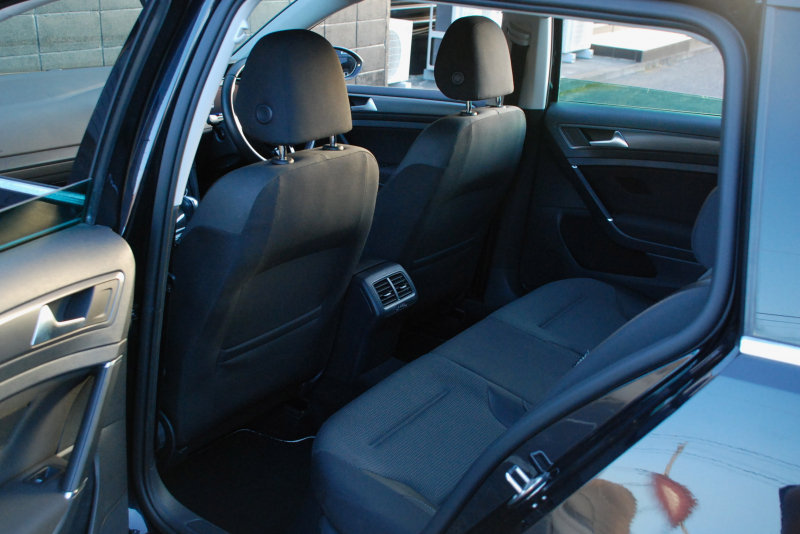 フォルクスワーゲン ゴルフヴァリアント 中古車