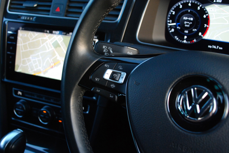 フォルクスワーゲン ゴルフヴァリアント 中古車