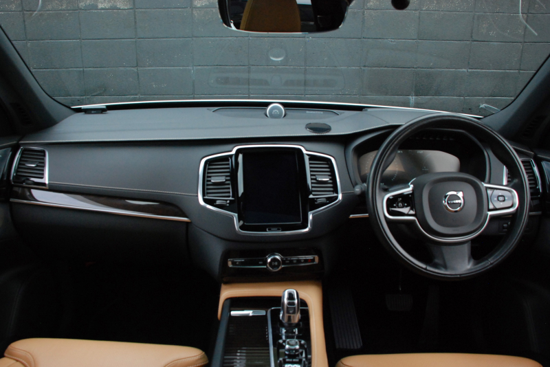 ボルボ XC90 中古車