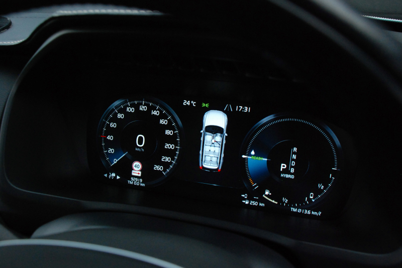 ボルボ XC90 中古車