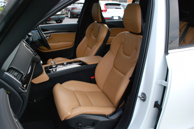 ボルボ XC90 中古車