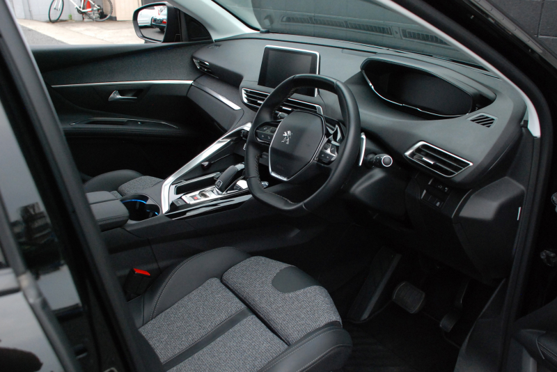プジョー 5008 中古車