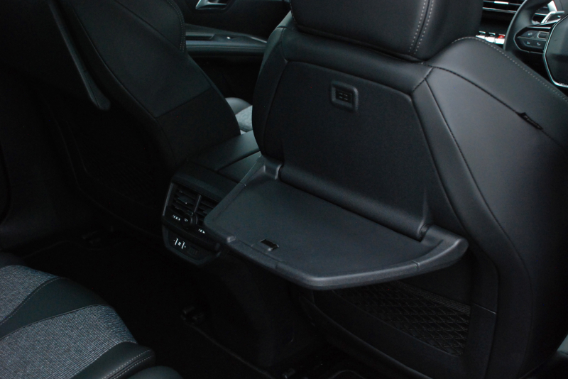 プジョー 5008 中古車