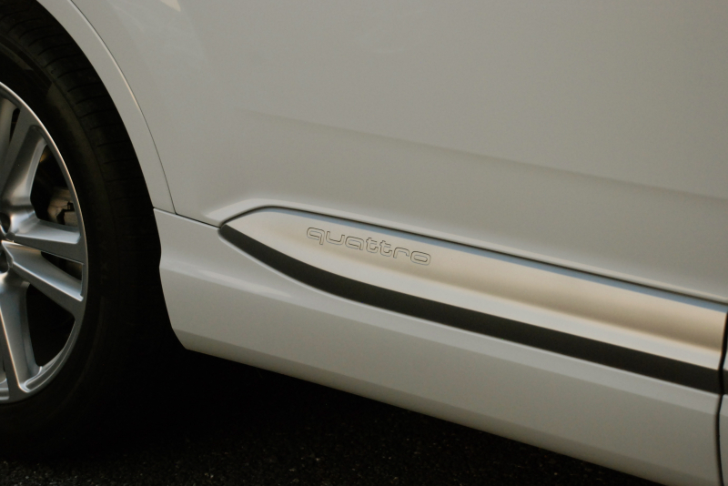 アウディ Q7 中古車