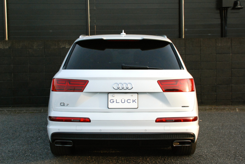 アウディ Q7 中古車