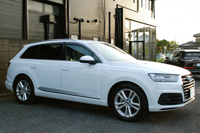 アウディ Q7 中古車