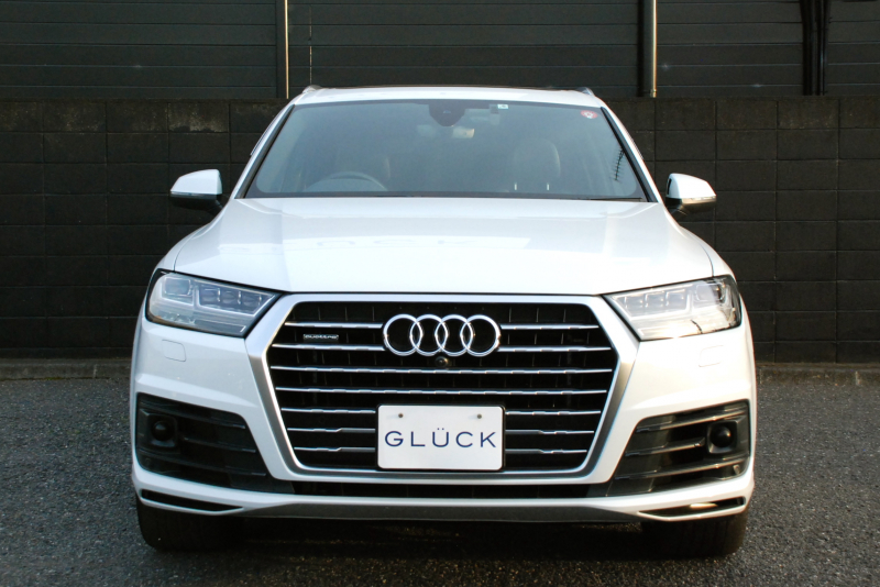 アウディ Q7 中古車