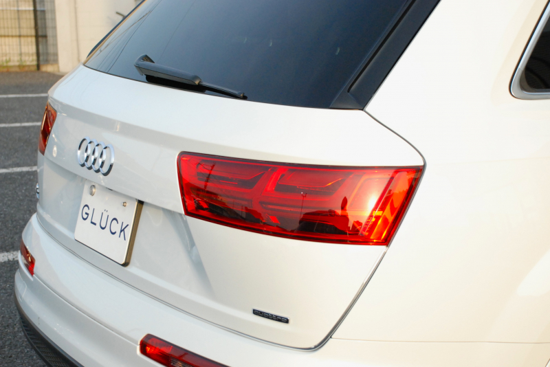 アウディ Q7 中古車