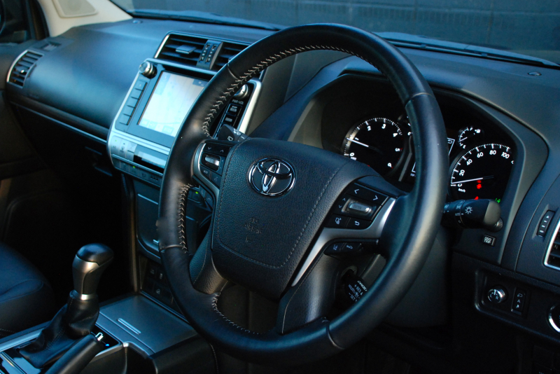 トヨタ ランドクルーザープラド 中古車