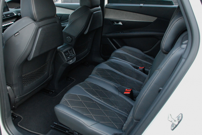 プジョー 5008 中古車