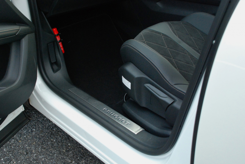 プジョー 5008 中古車