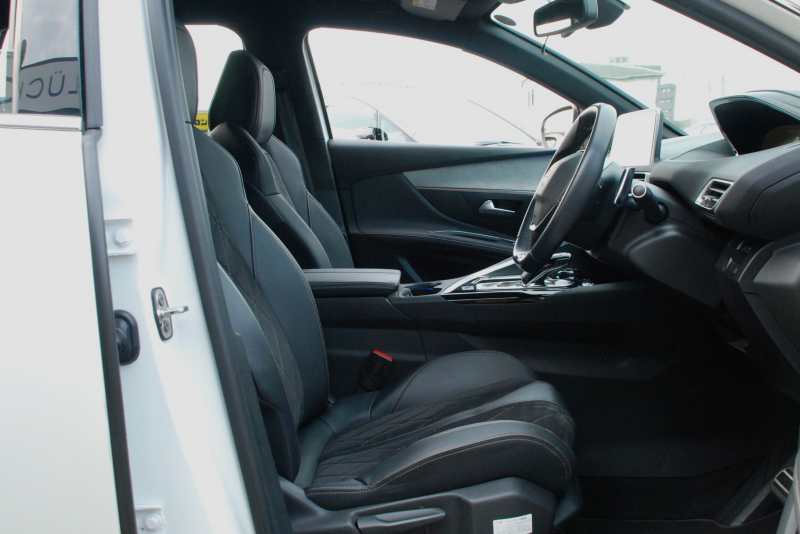 プジョー 5008 中古車