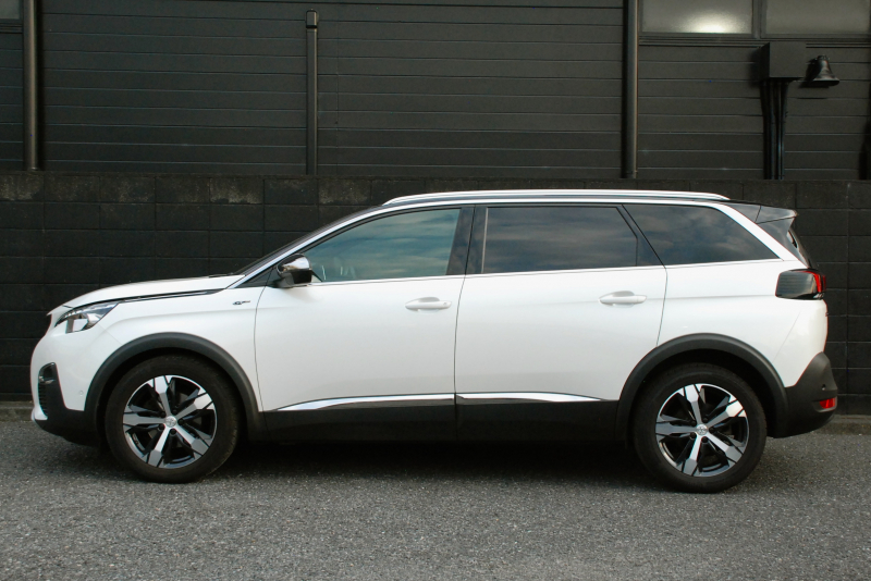 プジョー 5008 中古車