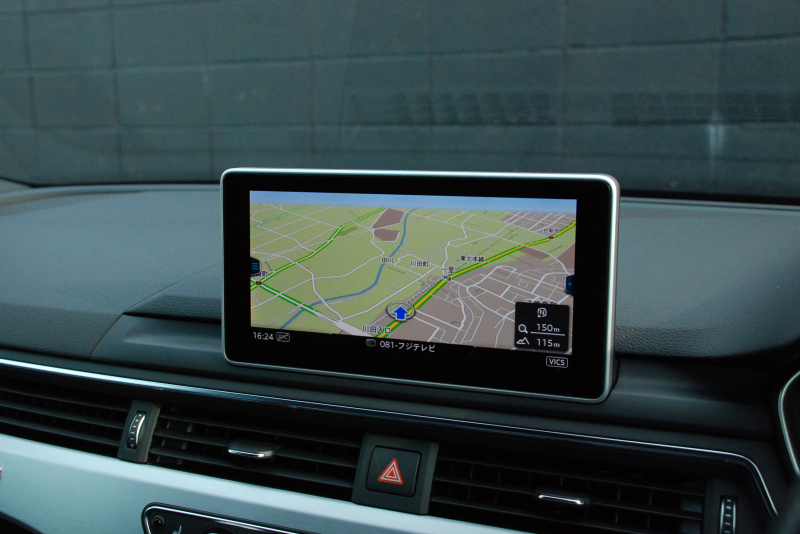 アウディ A4 中古車