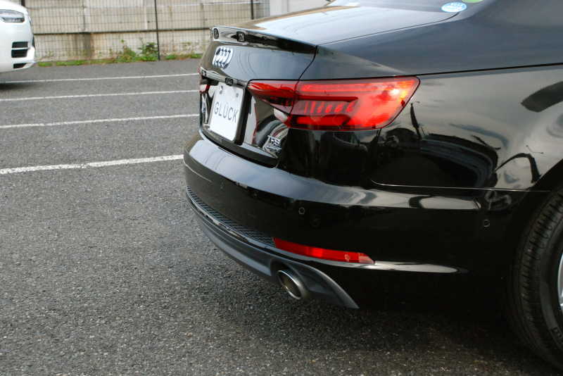 アウディ A4 中古車