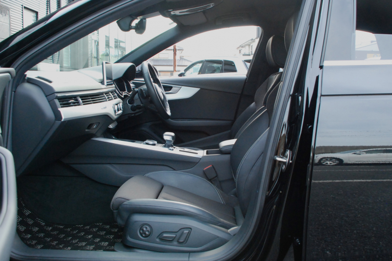 アウディ A4 中古車