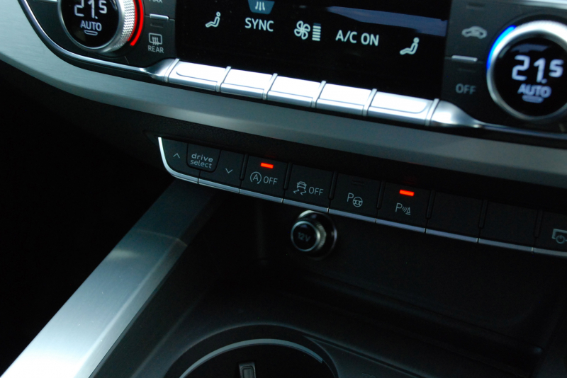 アウディ A4 中古車