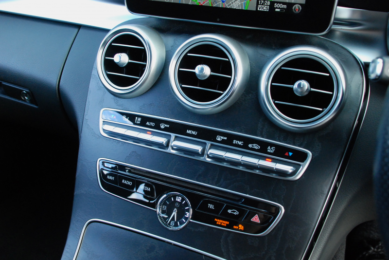 メルセデスベンツ Cクラス 中古車