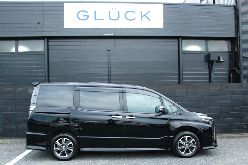 トヨタ ヴォクシー 中古車