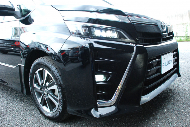 トヨタ ヴォクシー 中古車