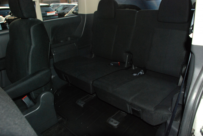 三菱 デリカD:5 中古車