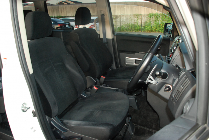 三菱 デリカD:5 中古車