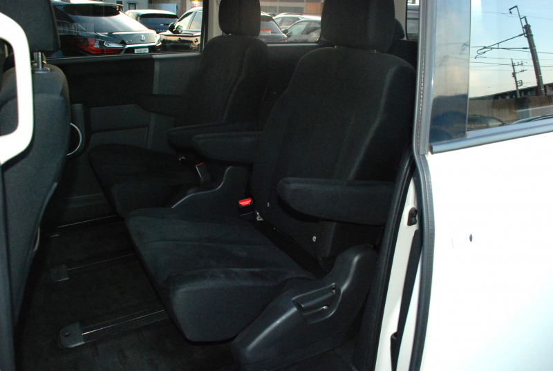 三菱 デリカD:5 中古車