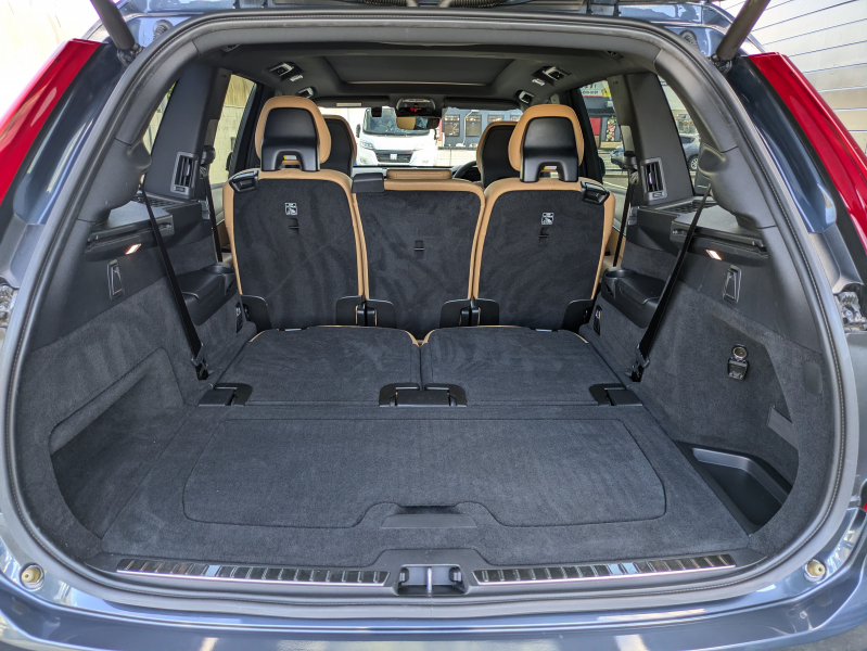 ボルボ XC90 中古車