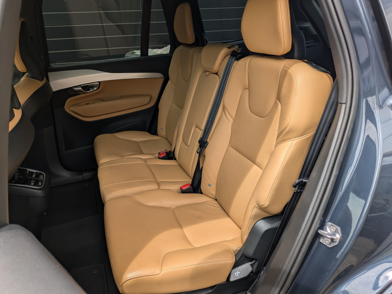 ボルボ XC90 中古車