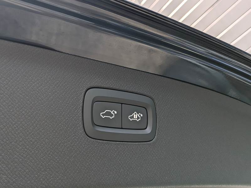 ボルボ XC90 中古車