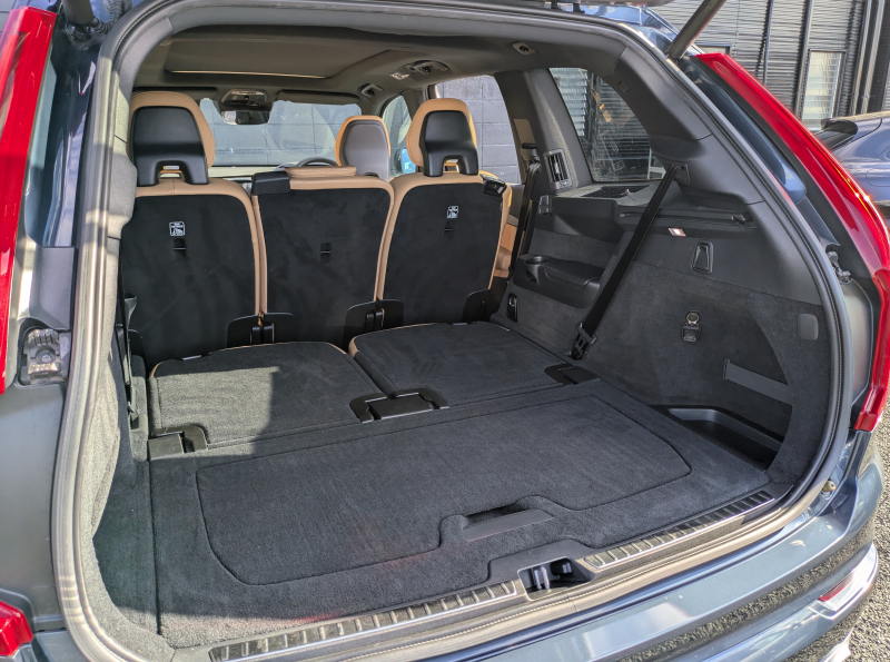 ボルボ XC90 中古車