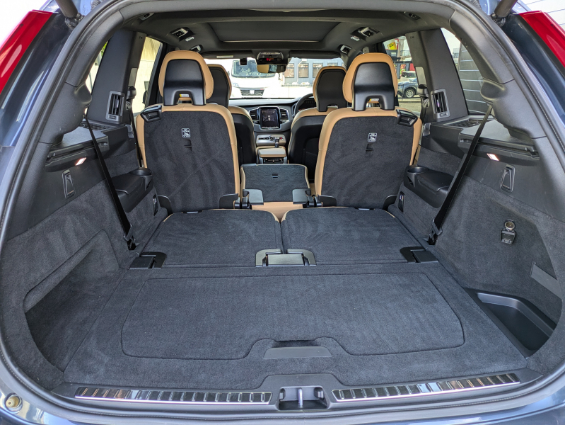 ボルボ XC90 中古車