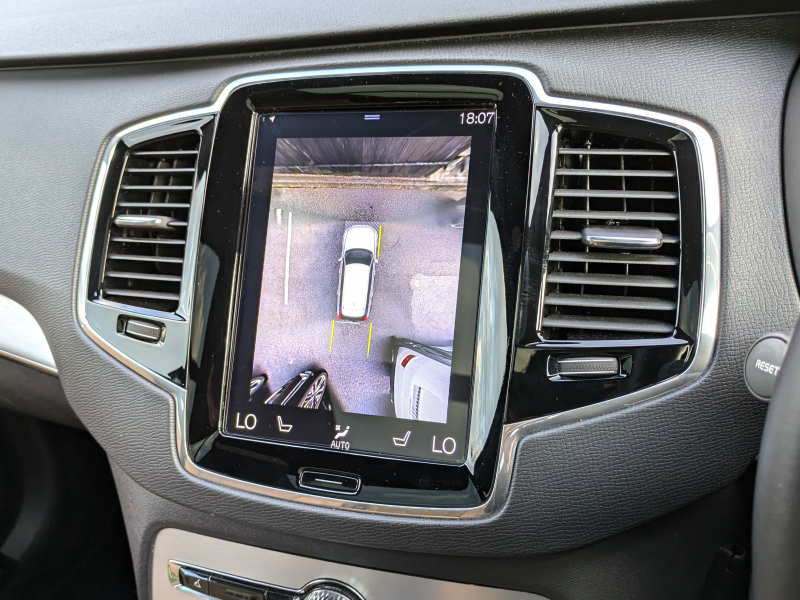 ボルボ XC90 中古車