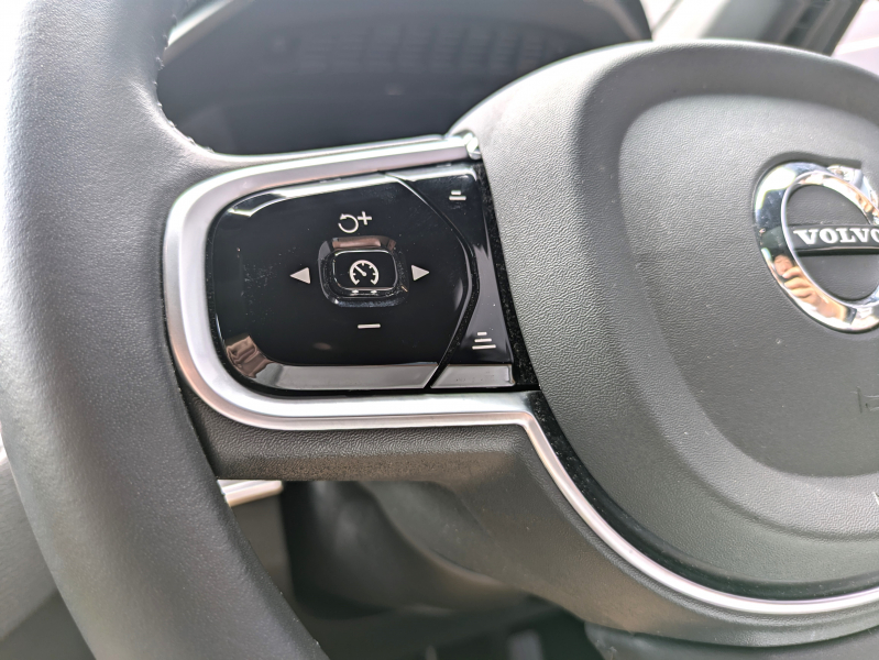 ボルボ XC90 中古車