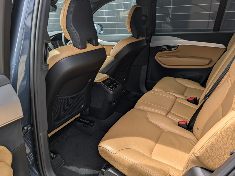 ボルボ XC90 中古車