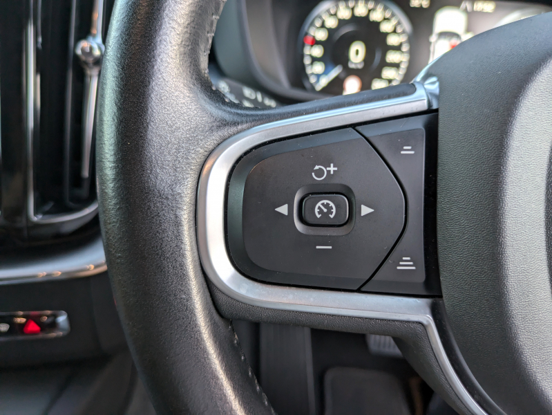 ボルボ XC60 中古車