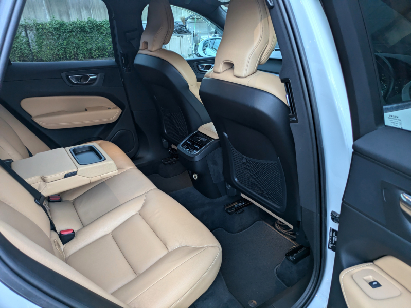 ボルボ XC60 中古車