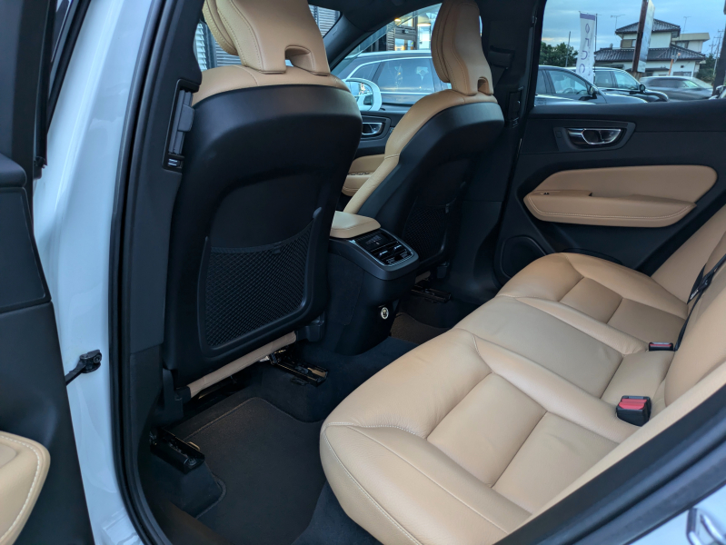 ボルボ XC60 中古車