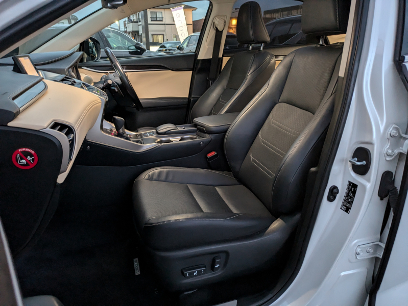 レクサス NX 中古車