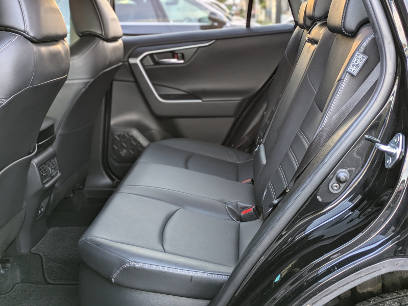 トヨタ RAV4 中古車