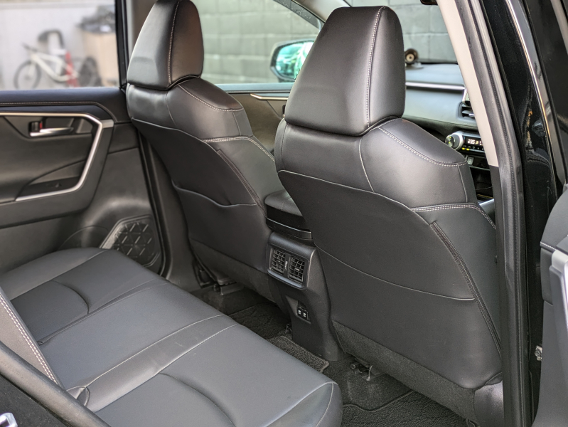 トヨタ RAV4 中古車