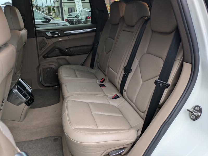 ポルシェ カイエン 中古車