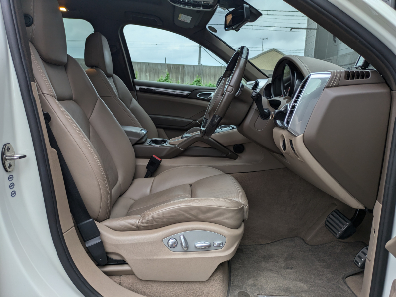 ポルシェ カイエン 中古車