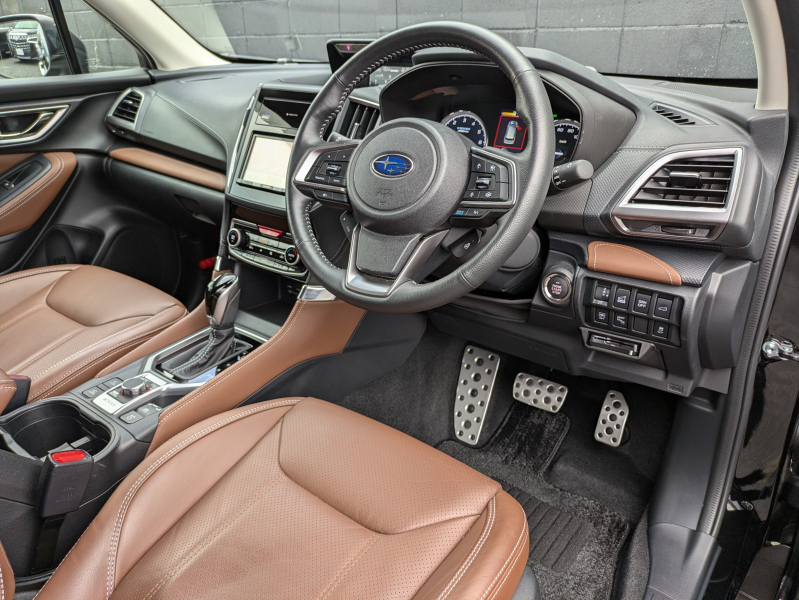 スバル フォレスター 中古車