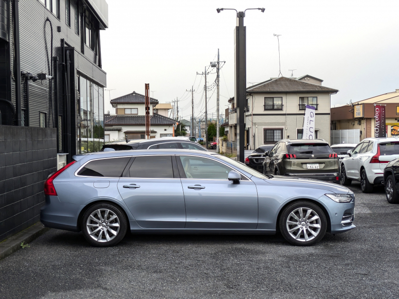 ボルボ V90 中古車