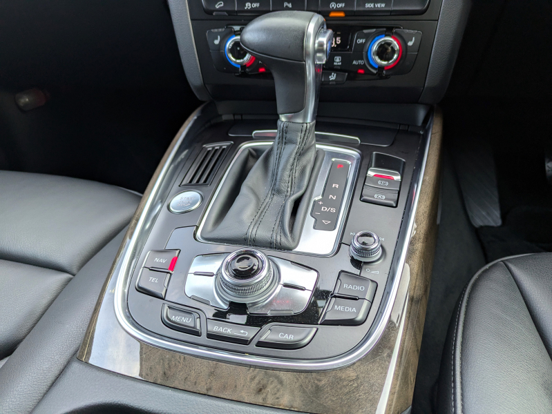 アウディ Q5 中古車