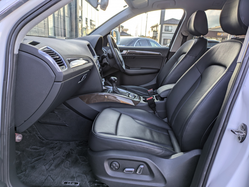 アウディ Q5 中古車